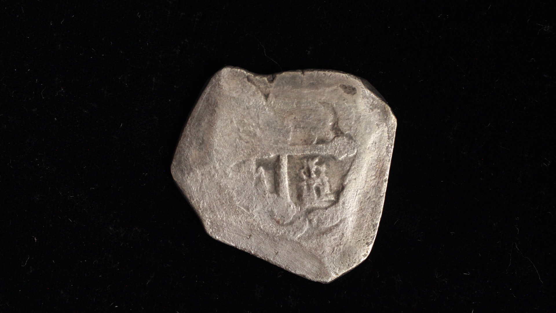 1715 Fleet, 8 reales, 2015563