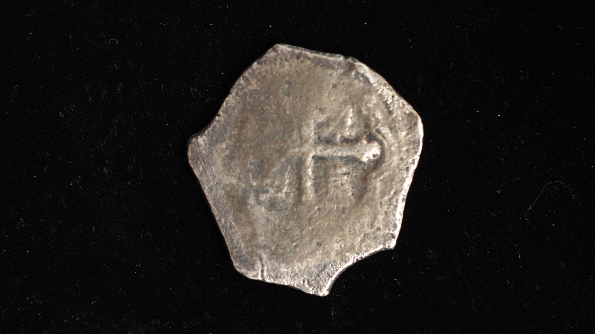 1715 Fleet, 8 reales, (17)13, 2015569 - Image 2