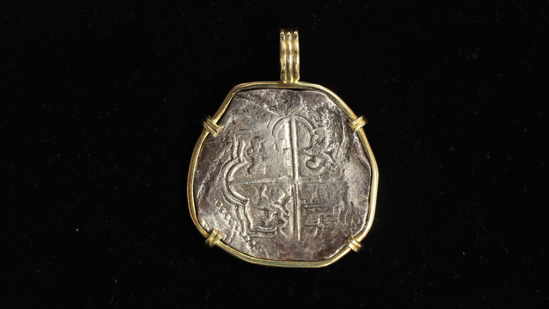 Unknown shipwreck, 8 reales mounted, 2025236