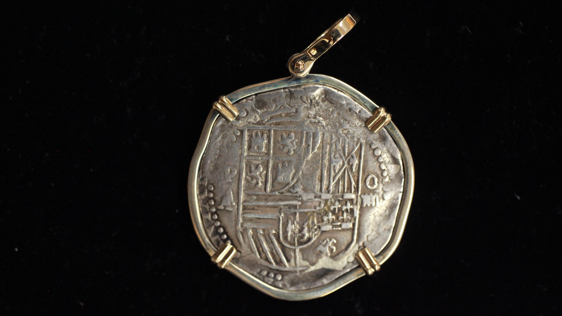 Spanish Colonial Coin, Four reales, mounted, 2026105 - Image 3